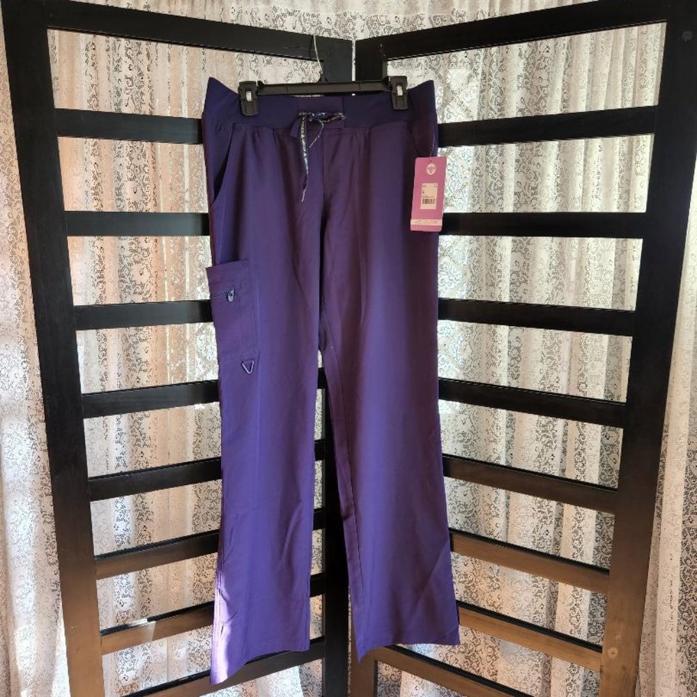 Med Couture activate transformer yoga scrubs